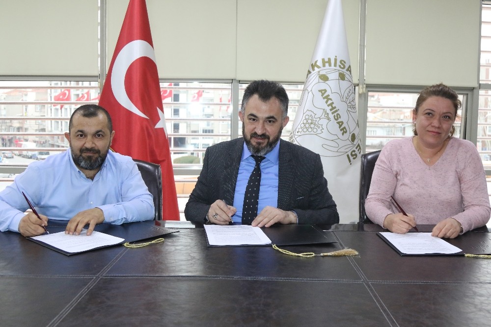 Spor Toto Akhisar Stadyumu yeni firmaya teslim edildi, çalışmalar başlıyor
 Manisa Akhisar Spor_Haberleri