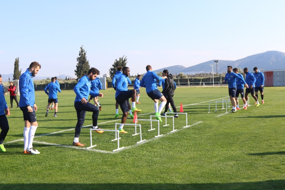Akhisar Belediyespor’da Başakşehir maçı hazırlıkları sürüyor
 Manisa Akhisar Spor_Haberleri