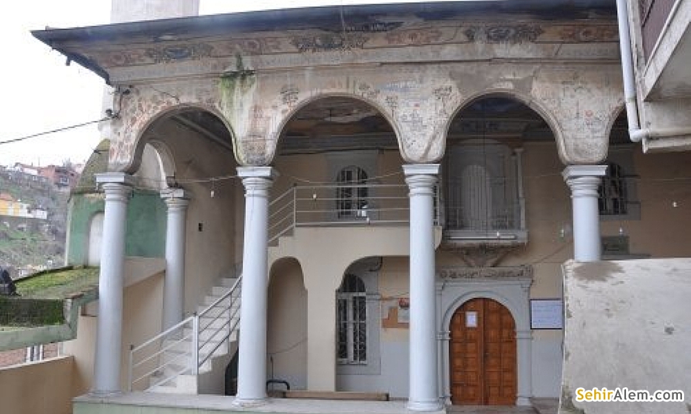 Soma Damgacı Cami Manisa Soma Tarihi Yerler