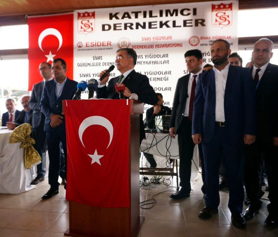zmir Balova Politika_Haberleri - Bakan Ylmazdan Kldarolunun szlerine gnderme
