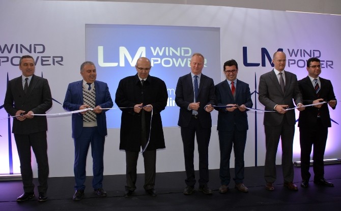 zmir Bergama Ekonomi_Haberleri - Dnya devi Lm Wind Power Bergamada eitim merkezini at
