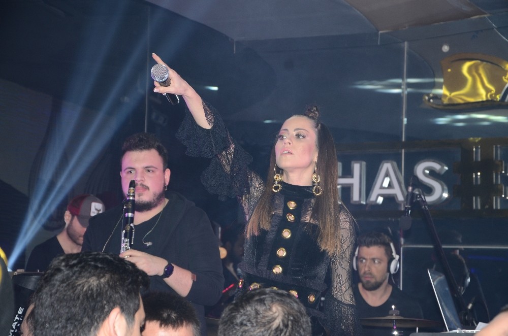 zmir  Magazin_Haberleri - Derya Uludan hayranlarna albm mjdesi
