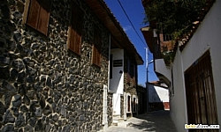 Kula Evleri