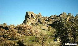 Eme Mesotimolos ( Dzky )